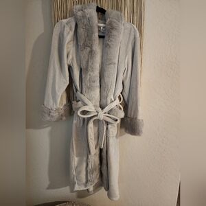 POTTERY BARN ROBE